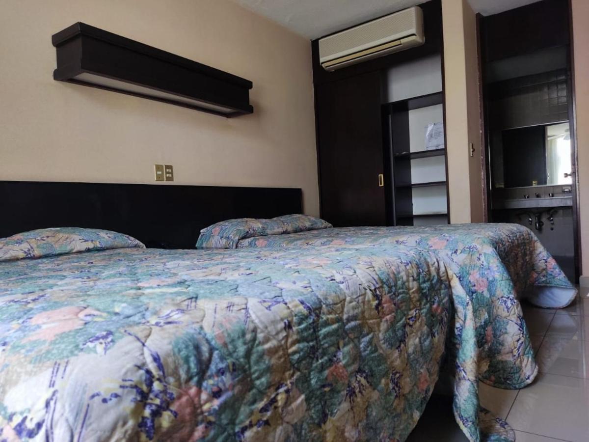 Hotel Mary Celaya Celaya  Exteriér fotografie